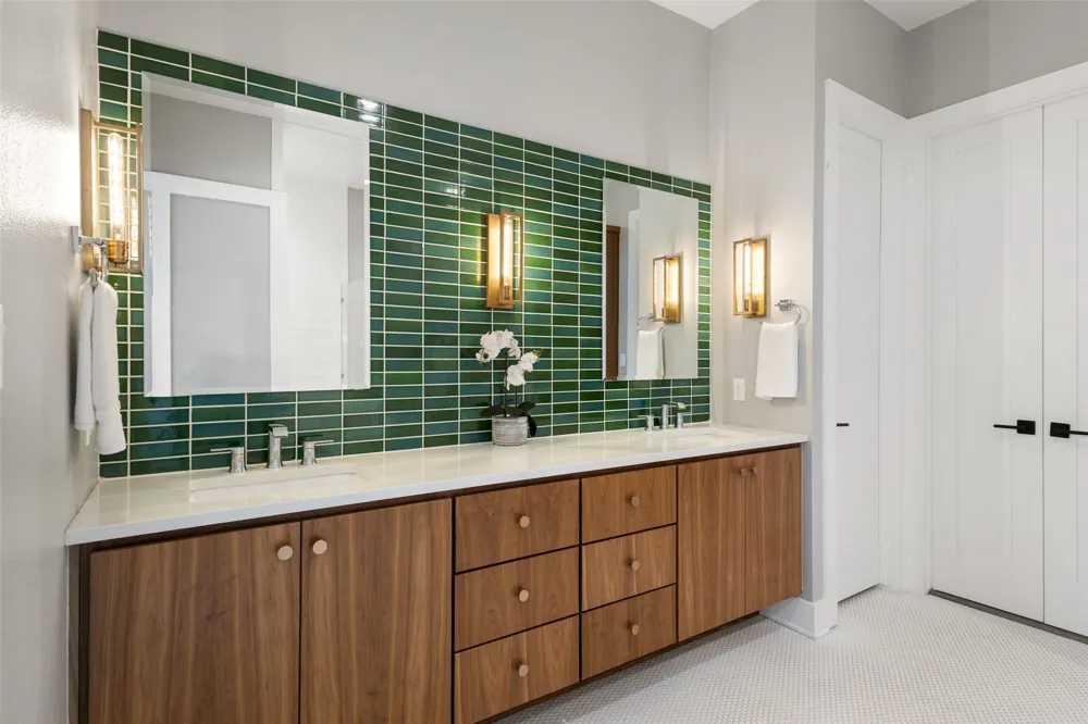 206 Waters View Court Dripping Springs, TX 78620