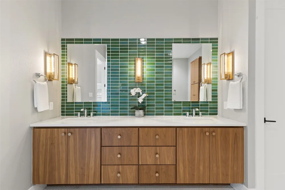 206 Waters View Court Dripping Springs, TX 78620