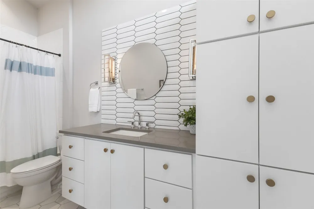 206 Waters View Court Dripping Springs, TX 78620