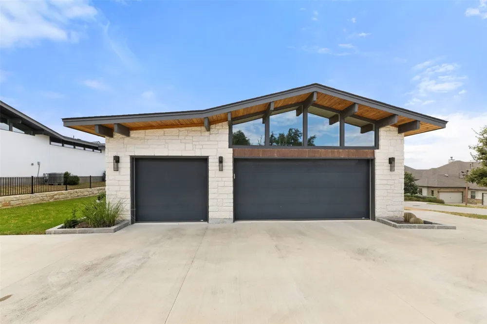 206 Waters View Court Dripping Springs, TX 78620