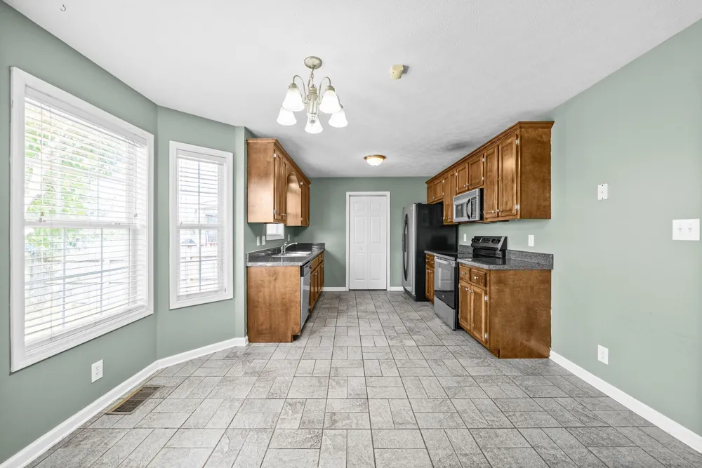 1020 Cindy Jo Ct Clarksville, TN 37040