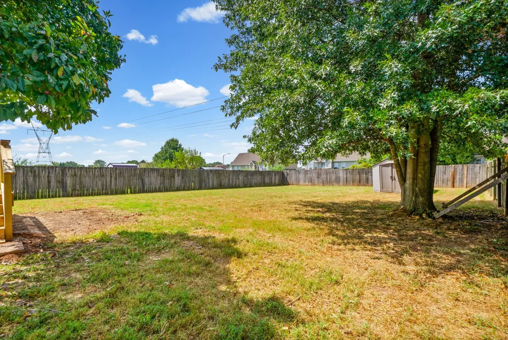 1020 Cindy Jo Ct Clarksville, TN 37040