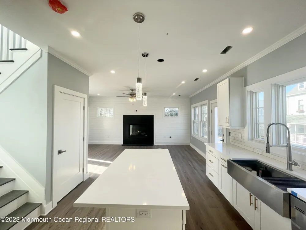 150 Navesink Avenue Highlands, NJ 07732