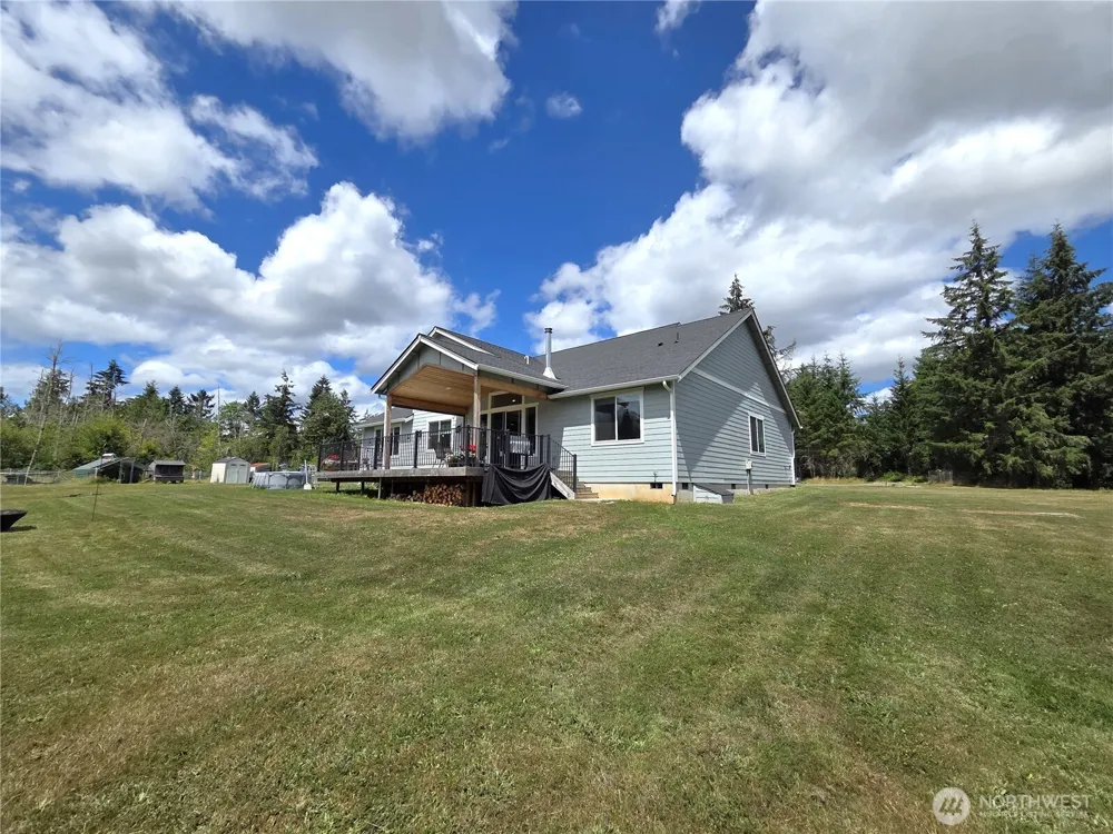 9007 Davis Road SW Rochester, WA 98579
