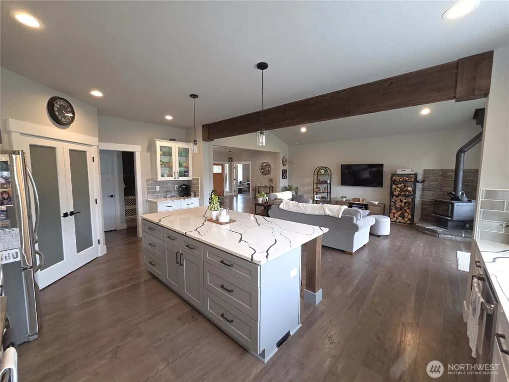 9007 Davis Road SW Rochester, WA 98579
