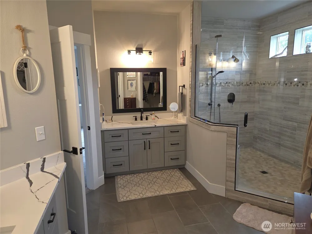 9007 Davis Road SW Rochester, WA 98579
