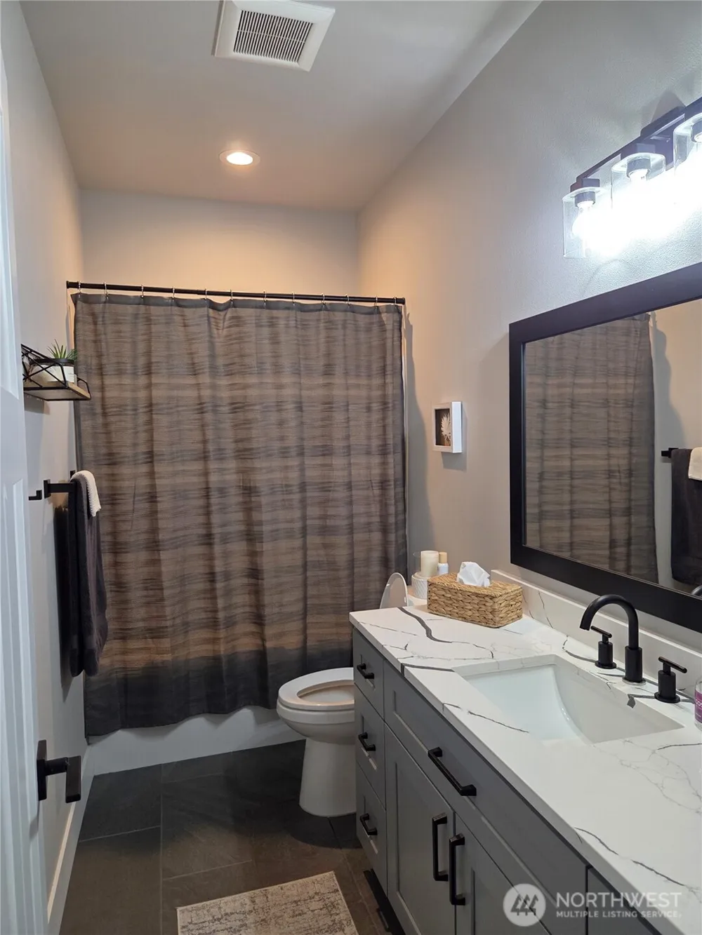 9007 Davis Road SW Rochester, WA 98579