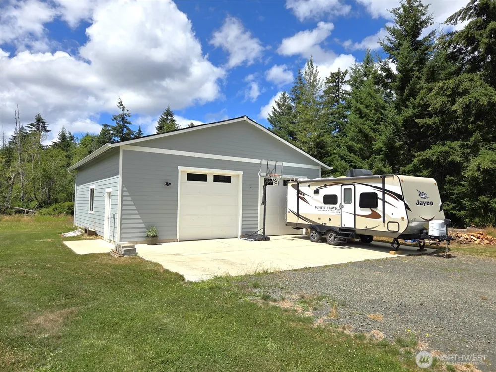 9007 Davis Road SW Rochester, WA 98579
