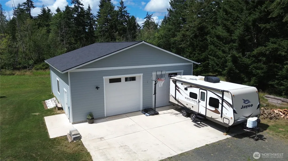 9007 Davis Road SW Rochester, WA 98579