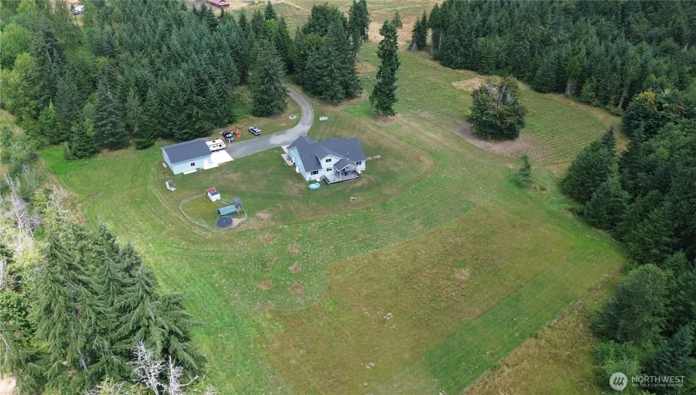 9007 Davis Road SW Rochester, WA 98579