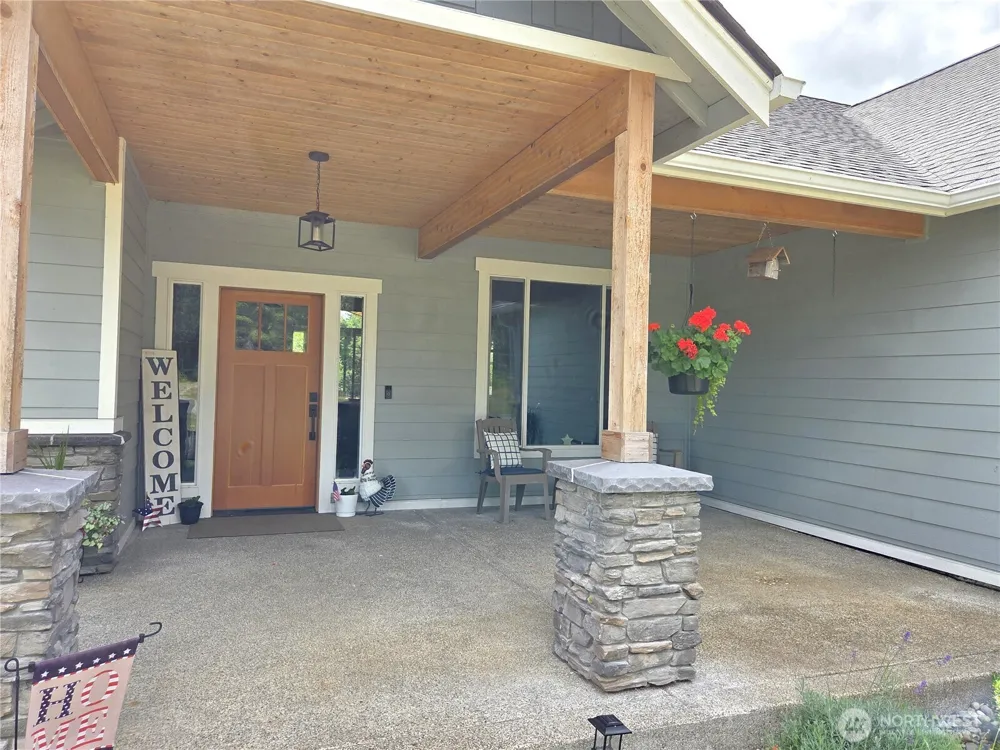 9007 Davis Road SW Rochester, WA 98579