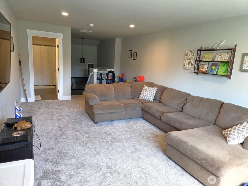 9007 Davis Road SW Rochester, WA 98579