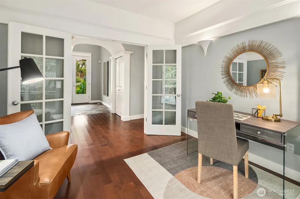 5245 Jung Frau Place NW Issaquah, WA 98027