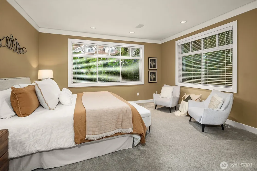 5245 Jung Frau Place NW Issaquah, WA 98027