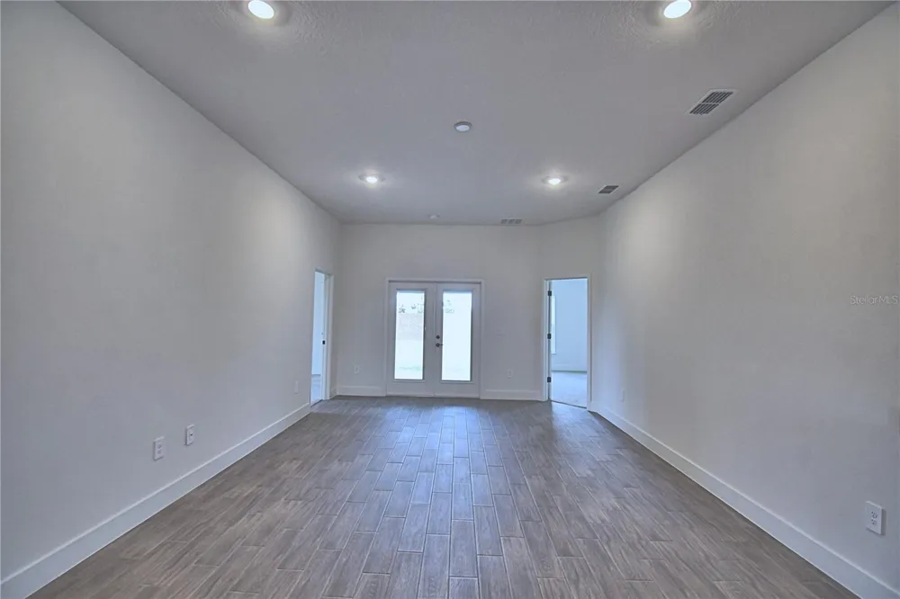5403 WATERSIDE DRIVE Auburndale, FL 33823