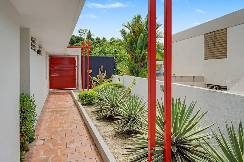 322 CALLE PIO BAROJA San Juan, PR 00926