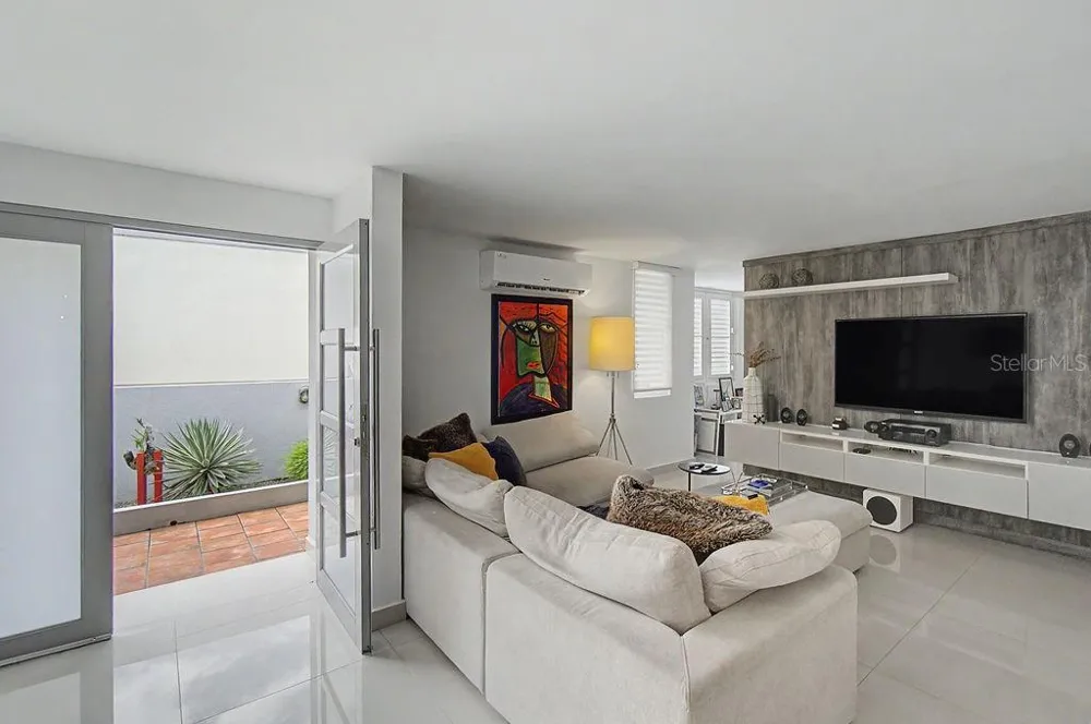 322 CALLE PIO BAROJA San Juan, PR 00926