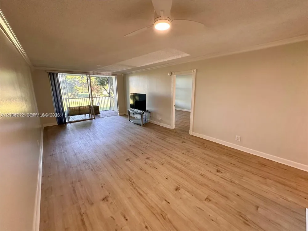2601 S Course Dr #206 Pompano Beach, FL 33069