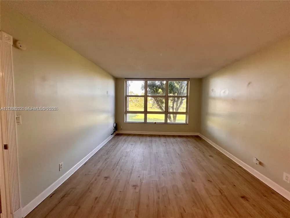 2601 S Course Dr #206 Pompano Beach, FL 33069