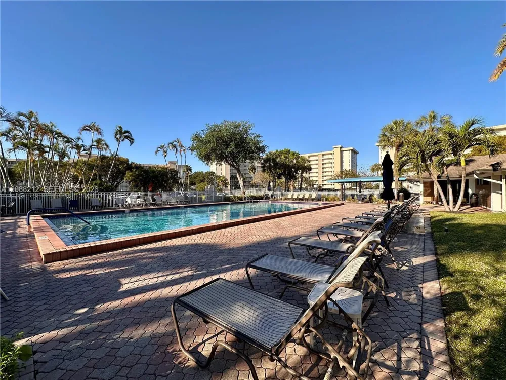2601 S Course Dr #206 Pompano Beach, FL 33069