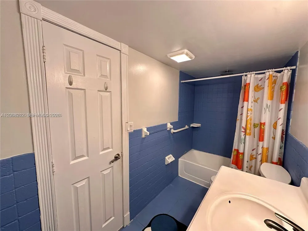 2601 S Course Dr #206 Pompano Beach, FL 33069