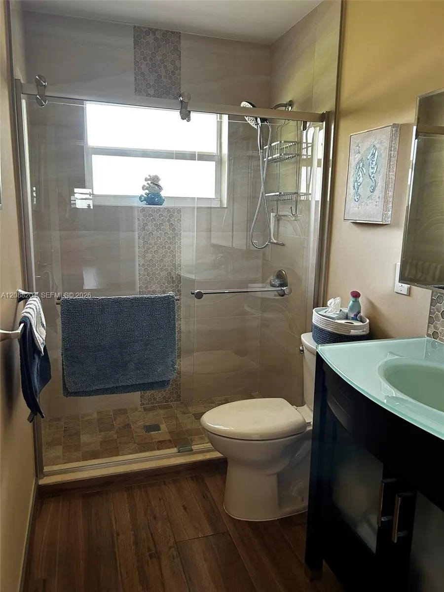 2941 Crosley Dr W #H West Palm Beach, FL 33415