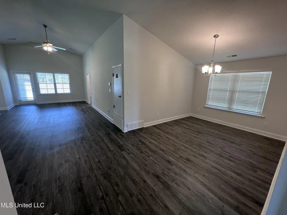 2532 Rutherford Drive Southaven, MS 38672
