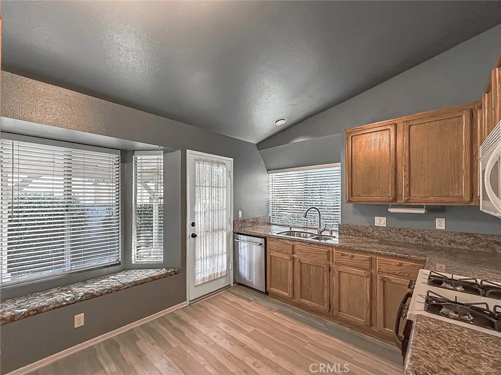 28131 Seco Canyon Road #39 Saugus, CA 91390