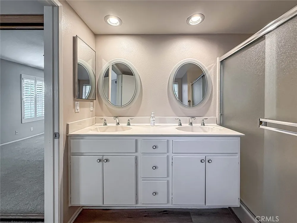 28131 Seco Canyon Road #39 Saugus, CA 91390