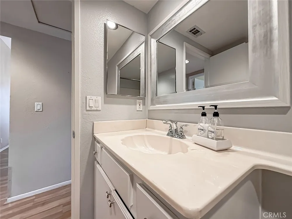 28131 Seco Canyon Road #39 Saugus, CA 91390