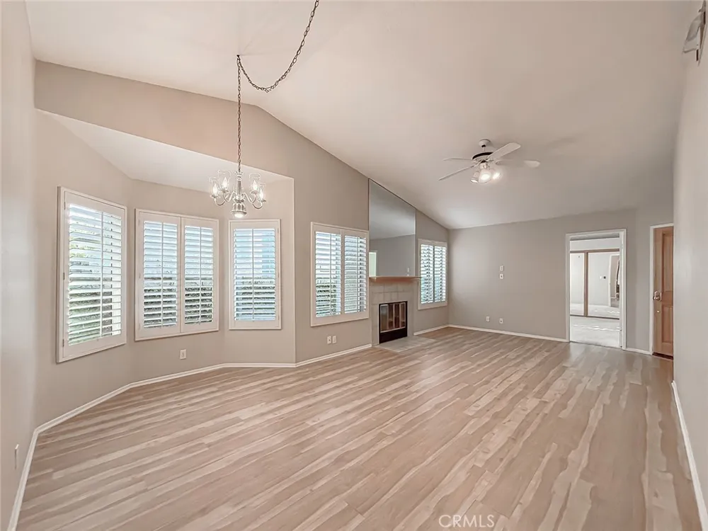 28131 Seco Canyon Road #39 Saugus, CA 91390