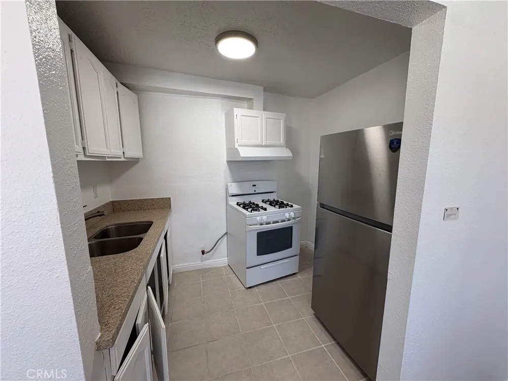 1644 S Wilton Pl #2 Los Angeles, CA 90019