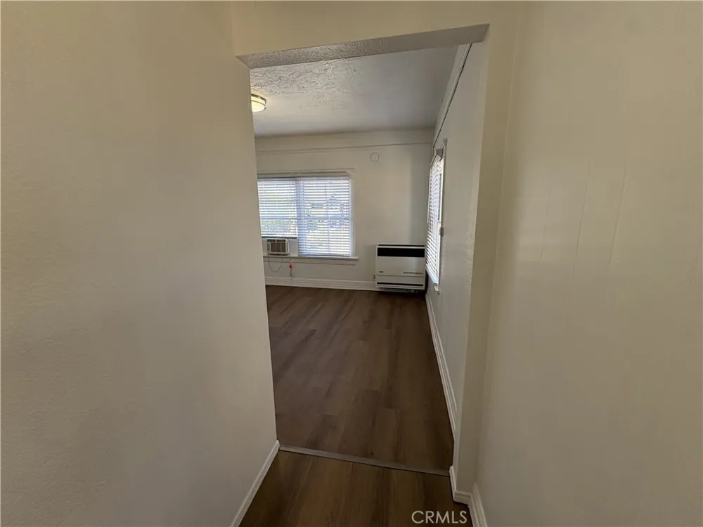1644 S Wilton Pl #2 Los Angeles, CA 90019
