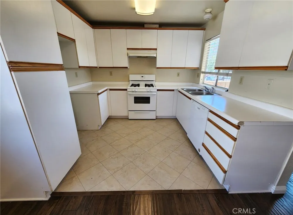 14947 Gagely #C La Mirada, CA 90638