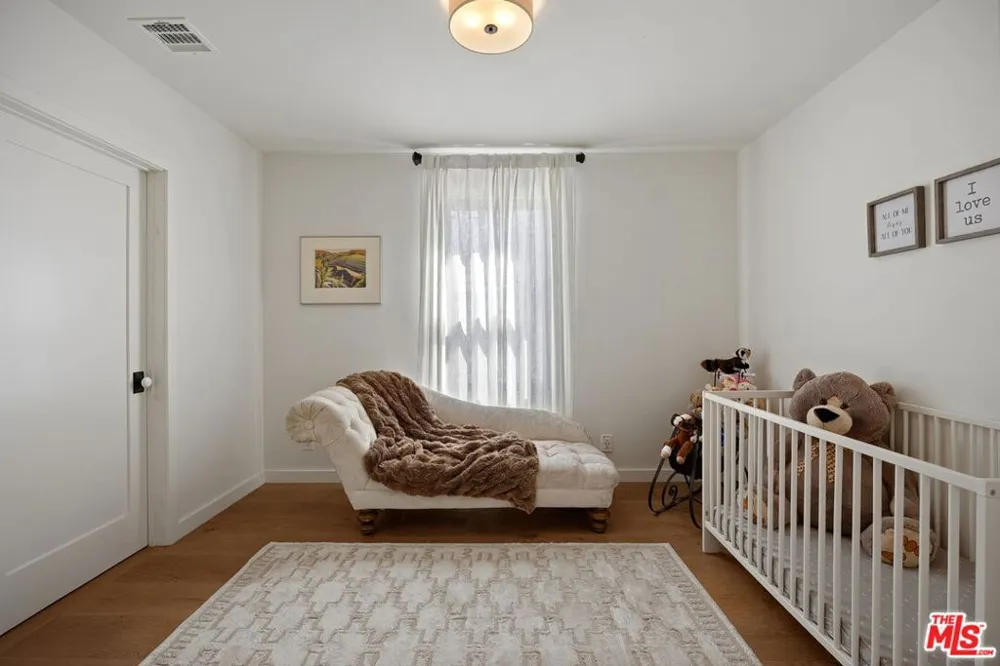 3866 Olmsted Avenue Los Angeles, CA 90008