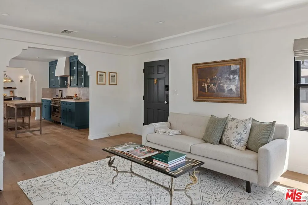 3866 Olmsted Avenue Los Angeles, CA 90008