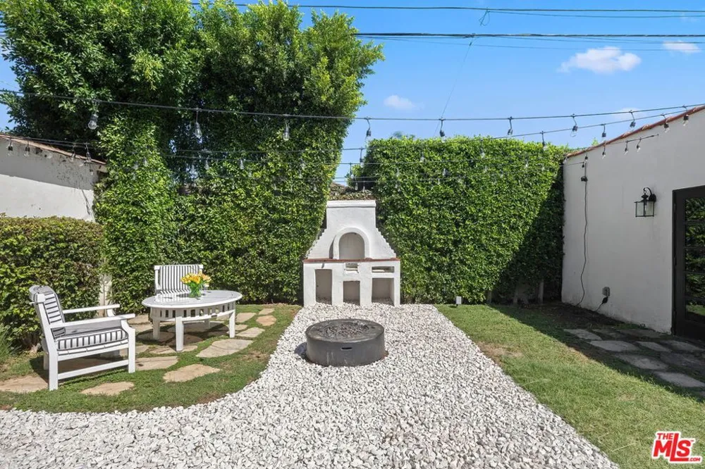 3866 Olmsted Avenue Los Angeles, CA 90008