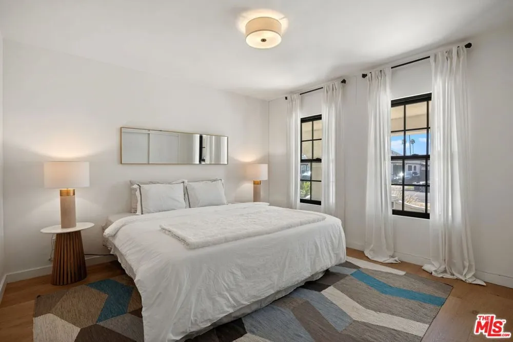 3866 Olmsted Avenue Los Angeles, CA 90008