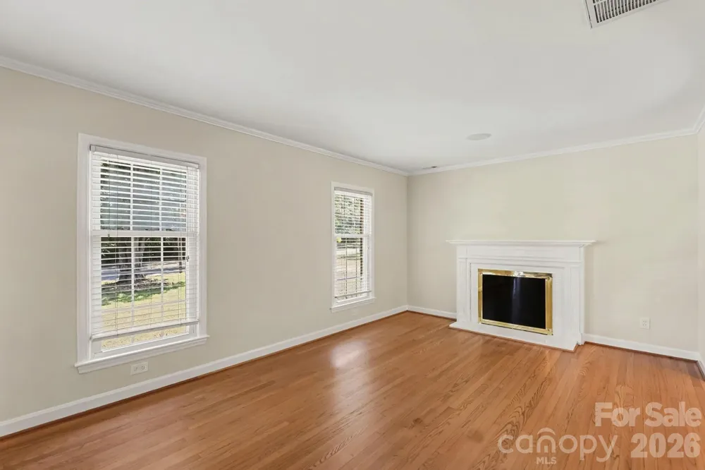 3846 Barclay Downs Drive Charlotte, NC 28209