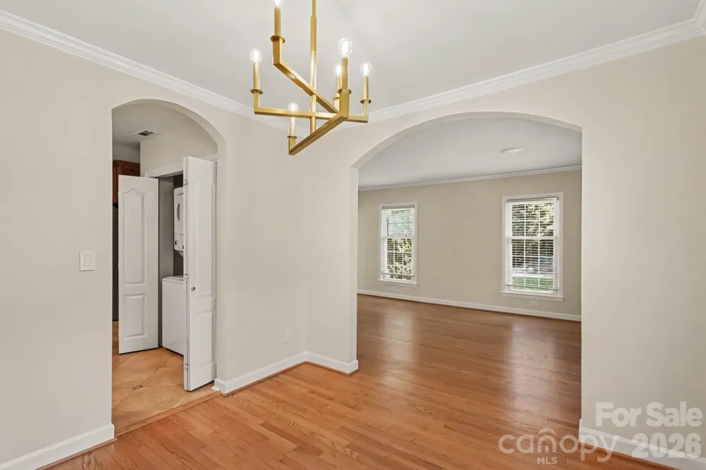 3846 Barclay Downs Drive Charlotte, NC 28209