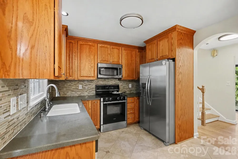 3846 Barclay Downs Drive Charlotte, NC 28209