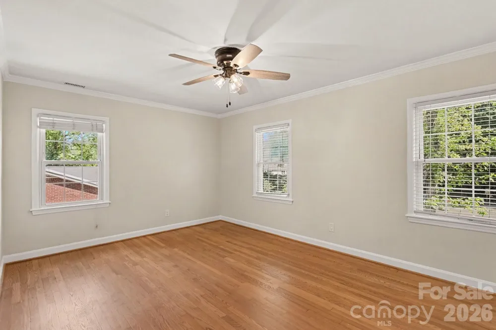3846 Barclay Downs Drive Charlotte, NC 28209