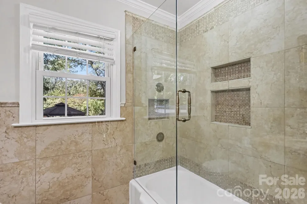 3846 Barclay Downs Drive Charlotte, NC 28209
