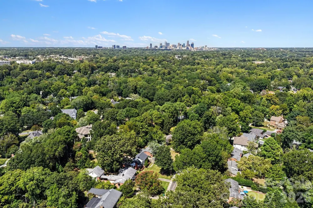3846 Barclay Downs Drive Charlotte, NC 28209