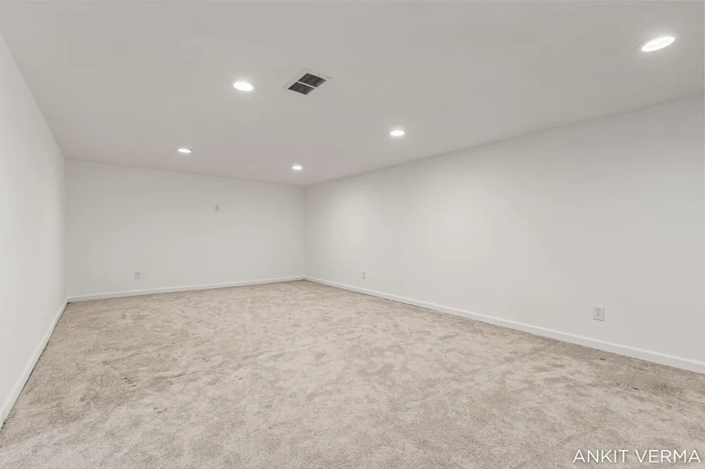 7439 Eastlane Avenue Georgetown Charter Township, MI 49428