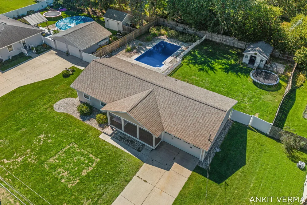7439 Eastlane Avenue Georgetown Charter Township, MI 49428