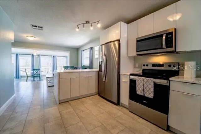 4825 FLORAMAR TERRACE New Port Richey, FL 34652