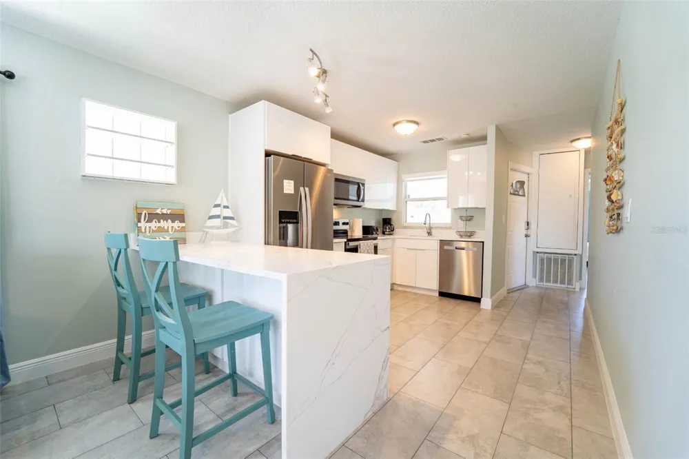 4825 FLORAMAR TERRACE New Port Richey, FL 34652