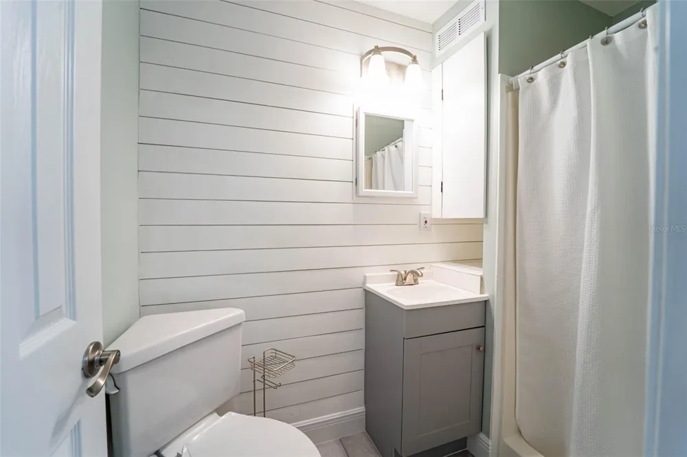 4825 FLORAMAR TERRACE New Port Richey, FL 34652