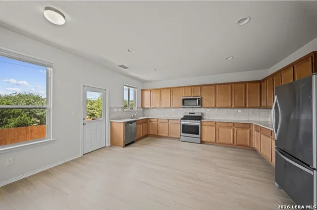 27711 Rocky Mtn Boerne, TX 78015